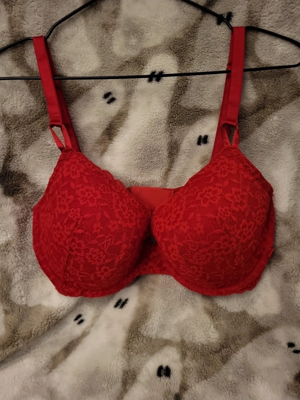 Victoria's Secret Red Floral Lace Underwire Bra